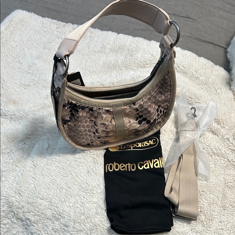 NWT Roberto Cavalli & LeSportsac collab in Beige Snake Print Shoulder Bag
